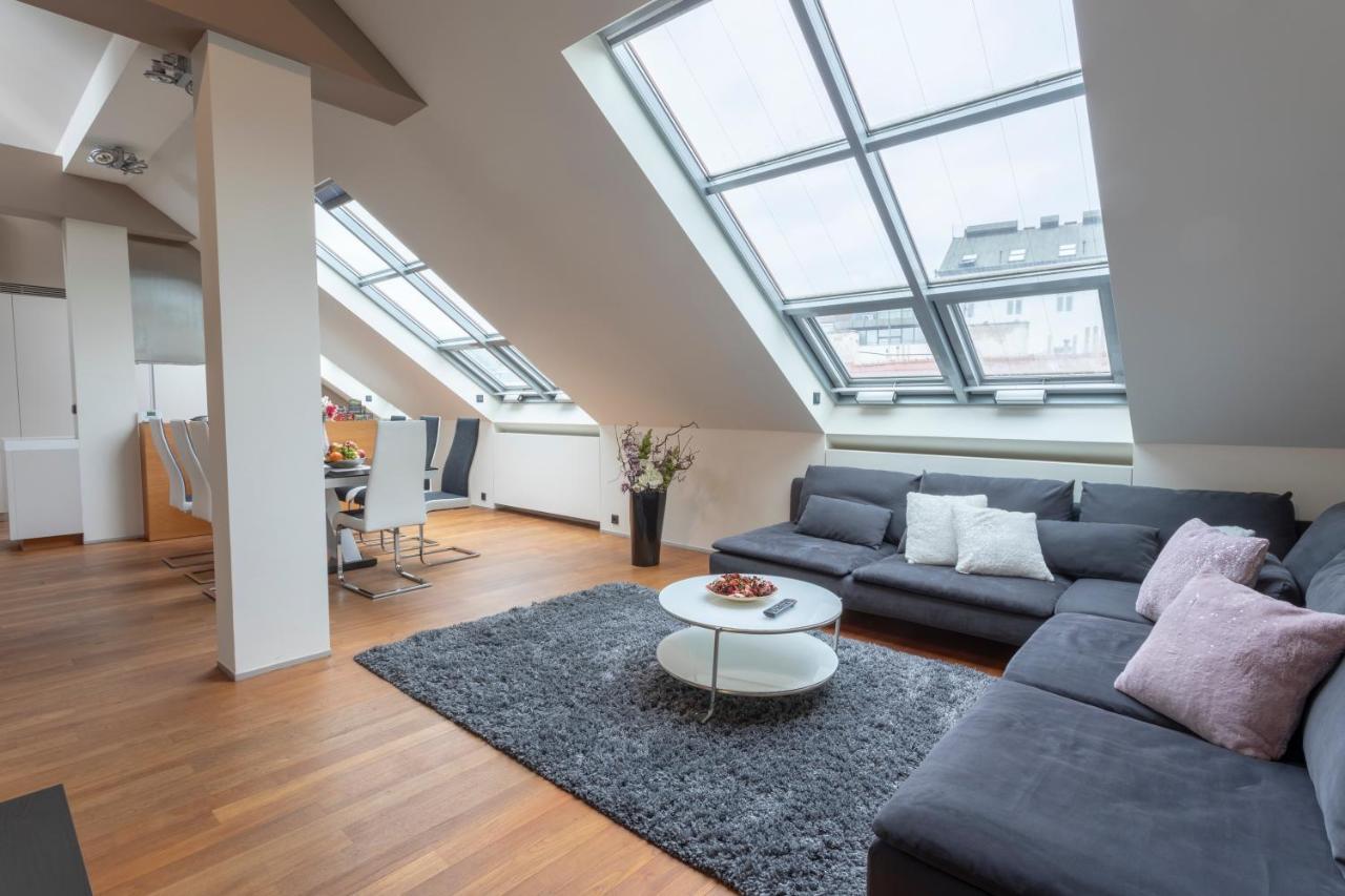 Luxury Central Duplex With Terrace 프라하 외부 사진